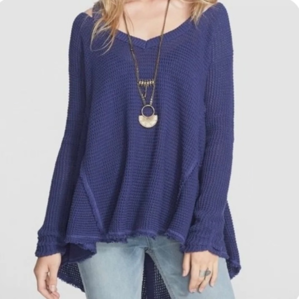 Free People Moonshine Navy, V-Neck Long Sleeve Sweater, Raw Edge, Size Small - Picture 3 of 12